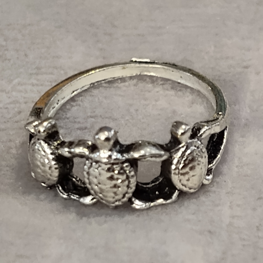 NEW! Vintage Bundle Of 7 Rings - Picture 4 of 7